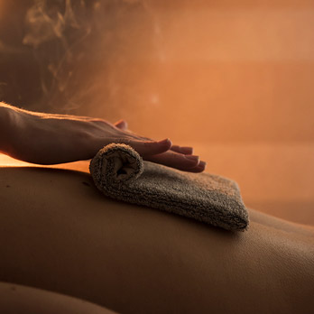 Masszázs télen? Miért ne. Milyen technikákat és olajokat alkalmazz a hideg időkben.